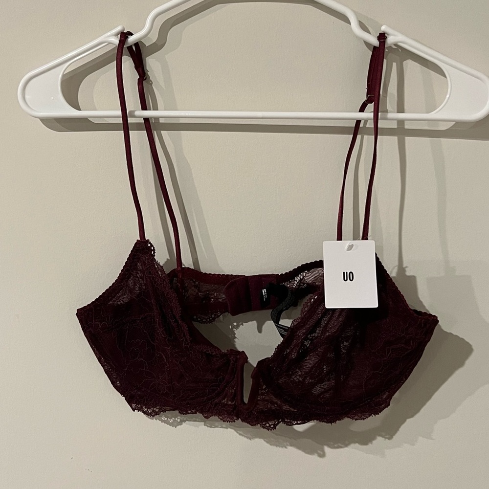 Urban Outfitters lace bra. Dark red. 34c. NWT. Non smoking.